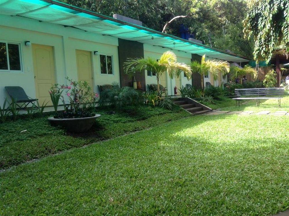 By The Bay, Jacana Bed & Breakfast Puerto Princesa Bagian luar foto