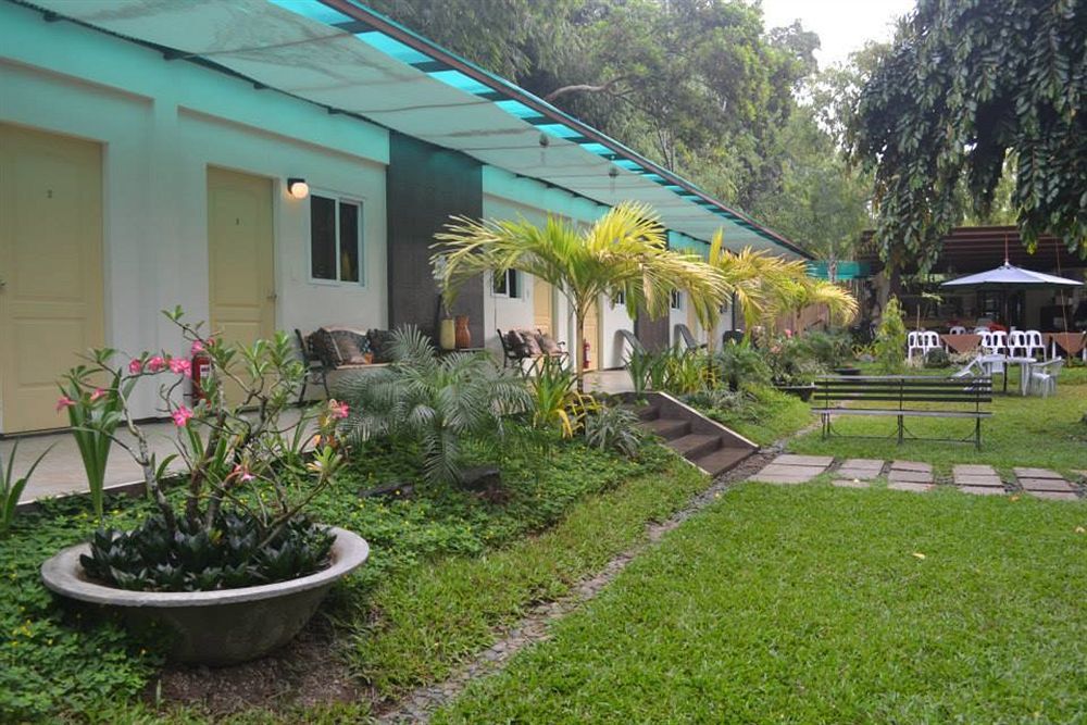 By The Bay, Jacana Bed & Breakfast Puerto Princesa Bagian luar foto
