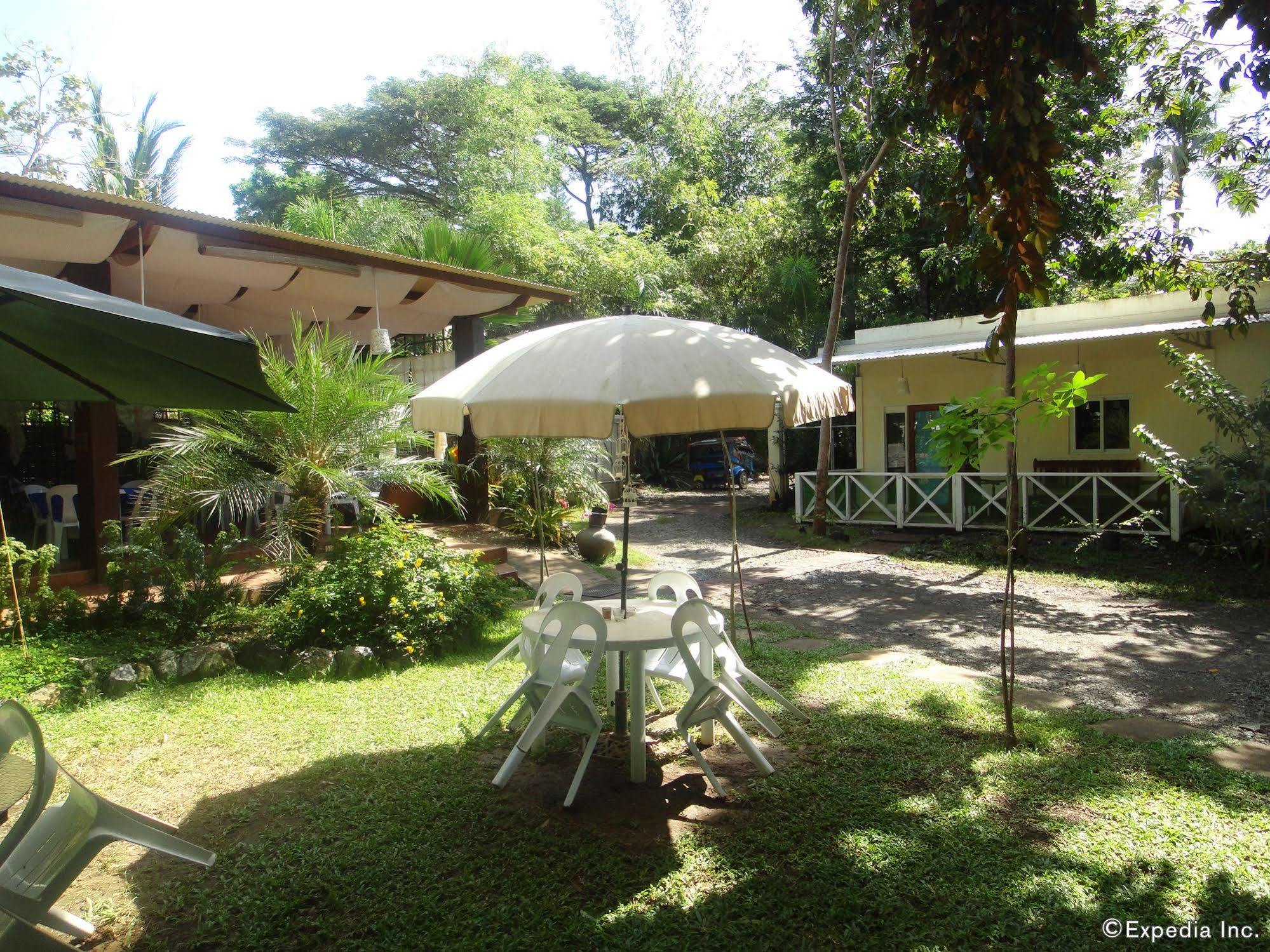 By The Bay, Jacana Bed & Breakfast Puerto Princesa Bagian luar foto