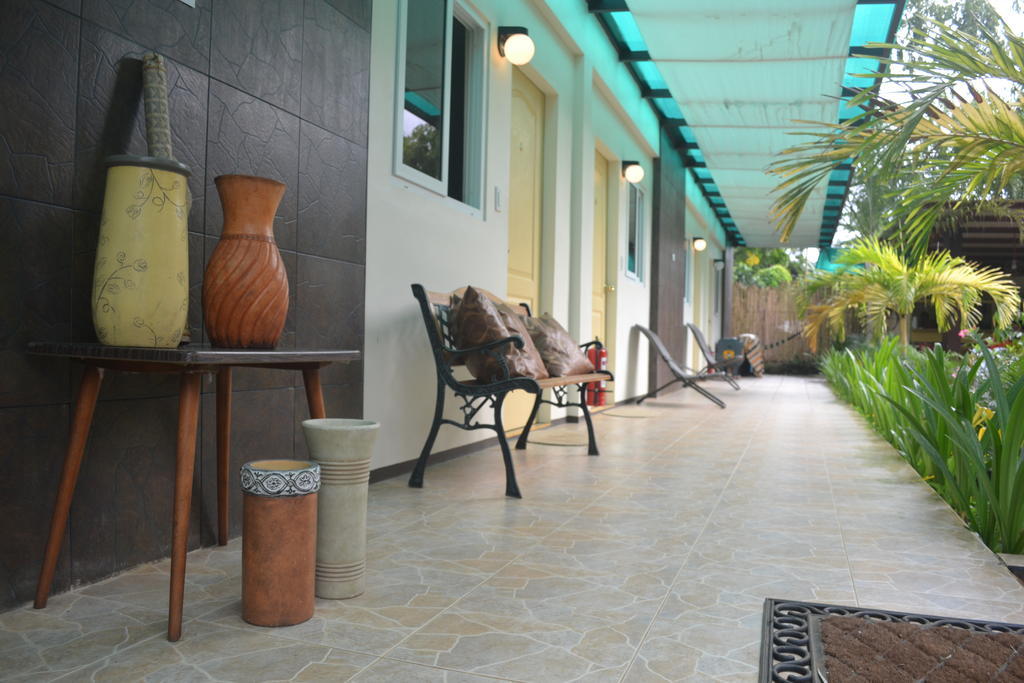 By The Bay, Jacana Bed & Breakfast Puerto Princesa Bagian luar foto